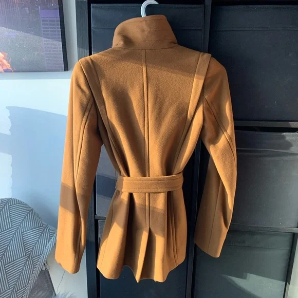💕SOLD💕Babaton Camel Short Connor Coat - Picture 6 of 9